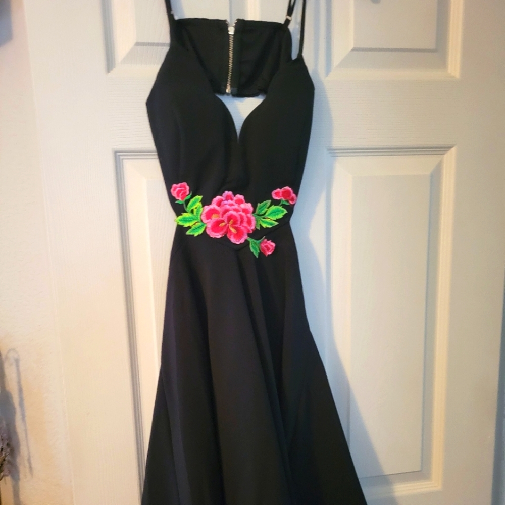 Black retro dress